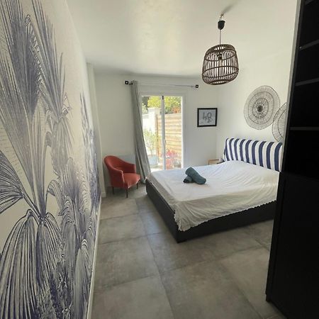 Azur Appart 4 Pers - Parking - Terrasse - 10Min Du Centre Cassis Exteriör bild